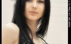 他一次又一次的索要